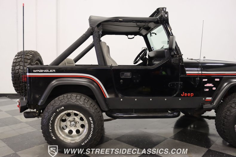 Jeep-Wrangler-1991-Black-Gray-30