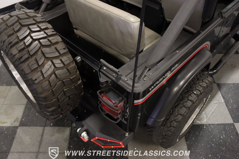 Jeep-Wrangler-1991-Black-Gray-9