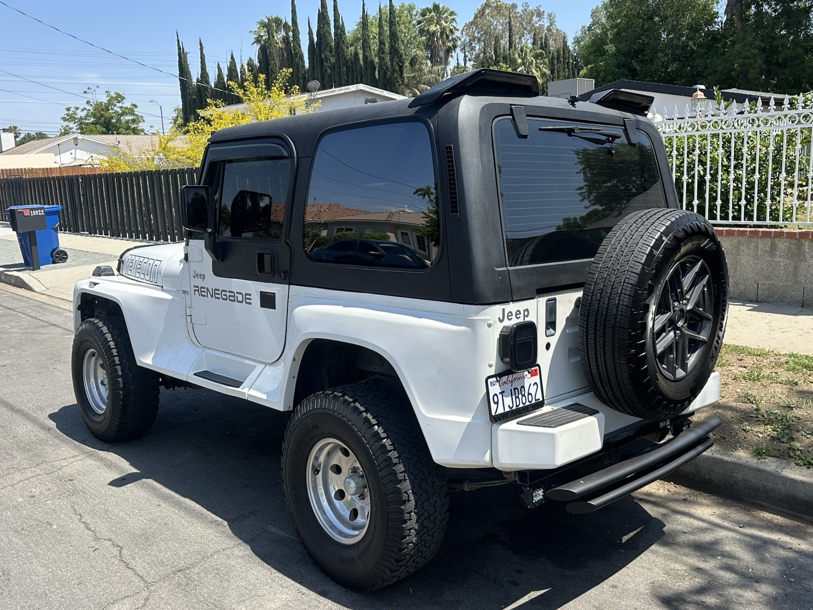Jeep-Wrangler-1991-SUV-2