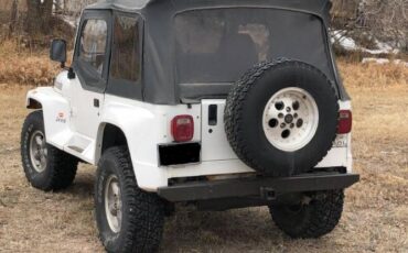 Jeep-Wrangler-1991-White-Red