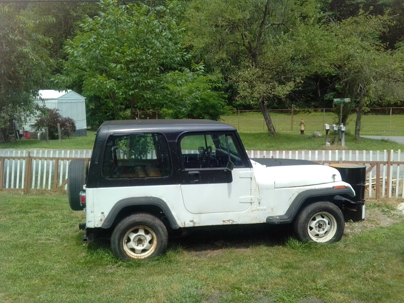 Jeep-Wrangler-1992