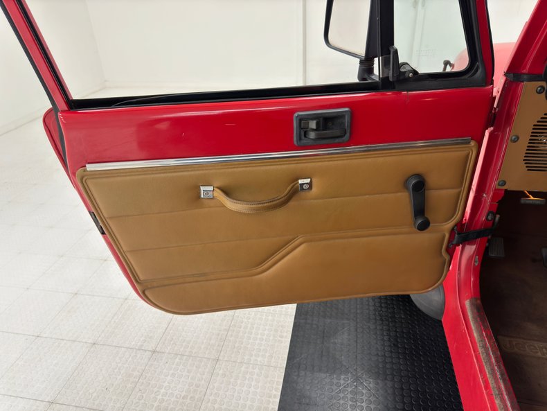 Jeep-Wrangler-1994-Red-Saddle-36