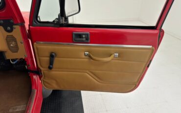 Jeep-Wrangler-1994-Red-Saddle-37