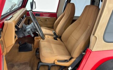 Jeep-Wrangler-1994-Red-Saddle-39