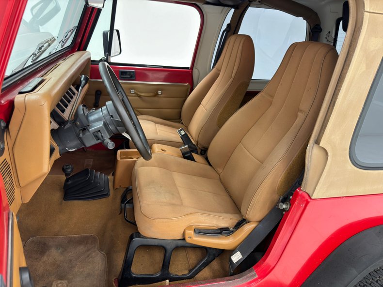 Jeep-Wrangler-1994-Red-Saddle-39