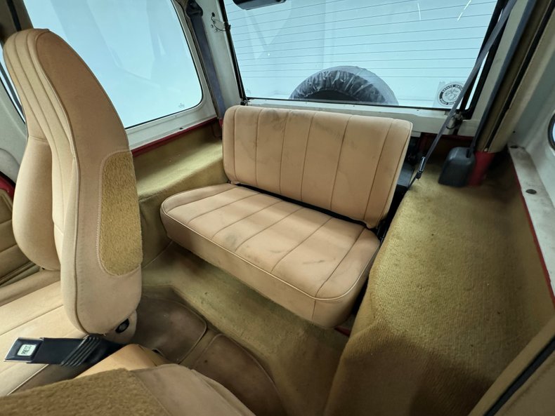 Jeep-Wrangler-1994-Red-Saddle-40