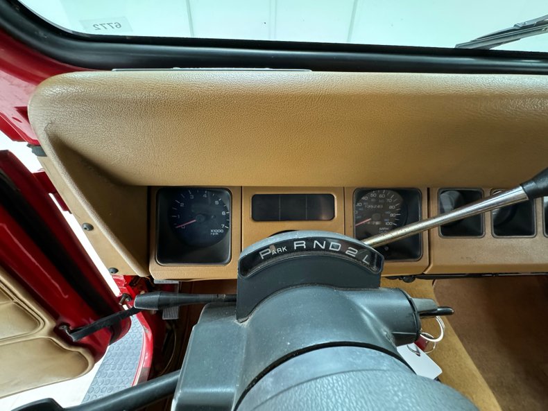 Jeep-Wrangler-1994-Red-Saddle-42