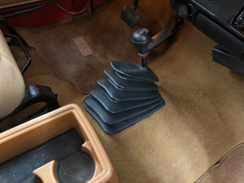 Jeep-Wrangler-1994-Red-Saddle-45