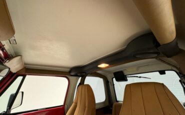 Jeep-Wrangler-1994-Red-Saddle-49