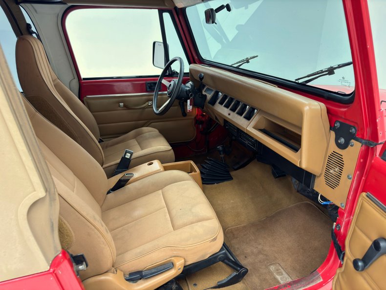 Jeep-Wrangler-1994-Red-Saddle-8