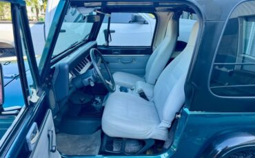 Jeep-Wrangler-1995-Emerald-Green-Metall-Gray-3