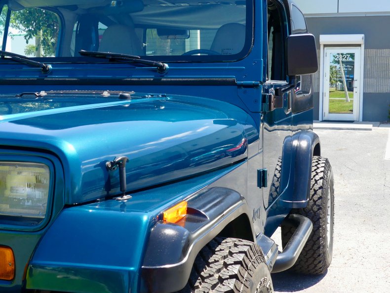 Jeep-Wrangler-1995-Emerald-Green-Metall-Gray-32