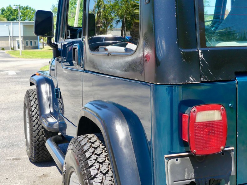 Jeep-Wrangler-1995-Emerald-Green-Metall-Gray-33
