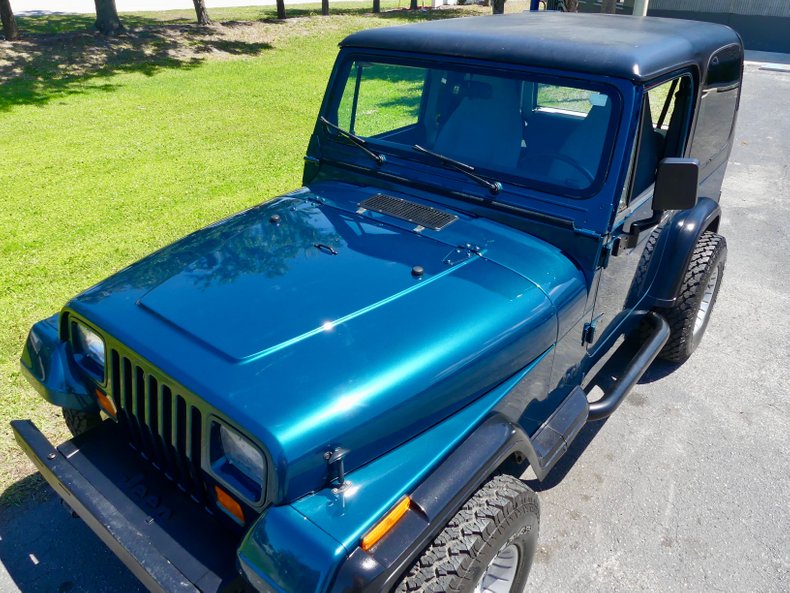 Jeep-Wrangler-1995-Emerald-Green-Metall-Gray-38