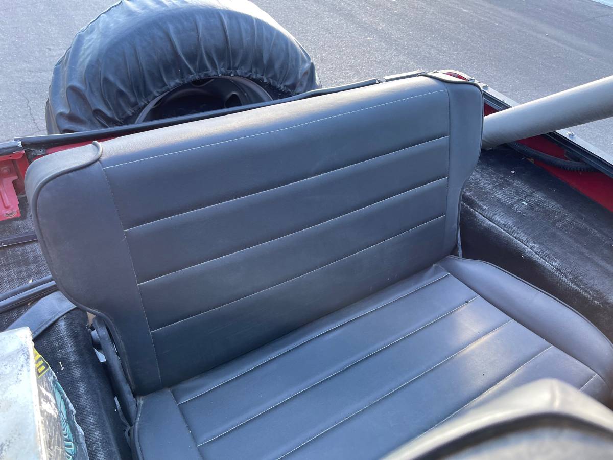 Jeep-Wrangler-yj-1990-red-5