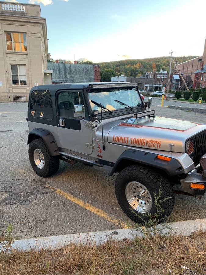 Jeep-Wrangler-yj-1990-silver-1