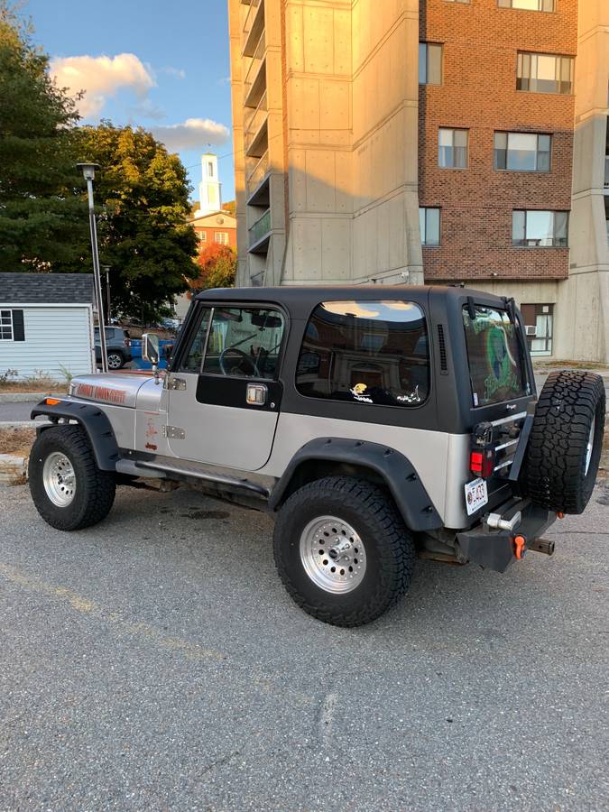 Jeep-Wrangler-yj-1990-silver-2
