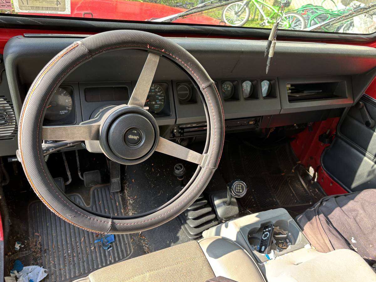 Jeep-Wrangler-yj-1995-red-5