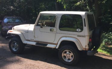 Jeep-Wrangler-yj-laredo-1987-2