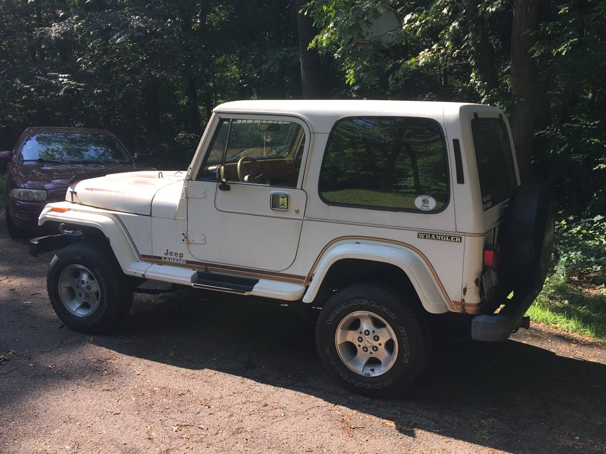 Jeep-Wrangler-yj-laredo-1987-2