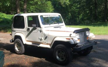 Jeep-Wrangler-yj-laredo-1987
