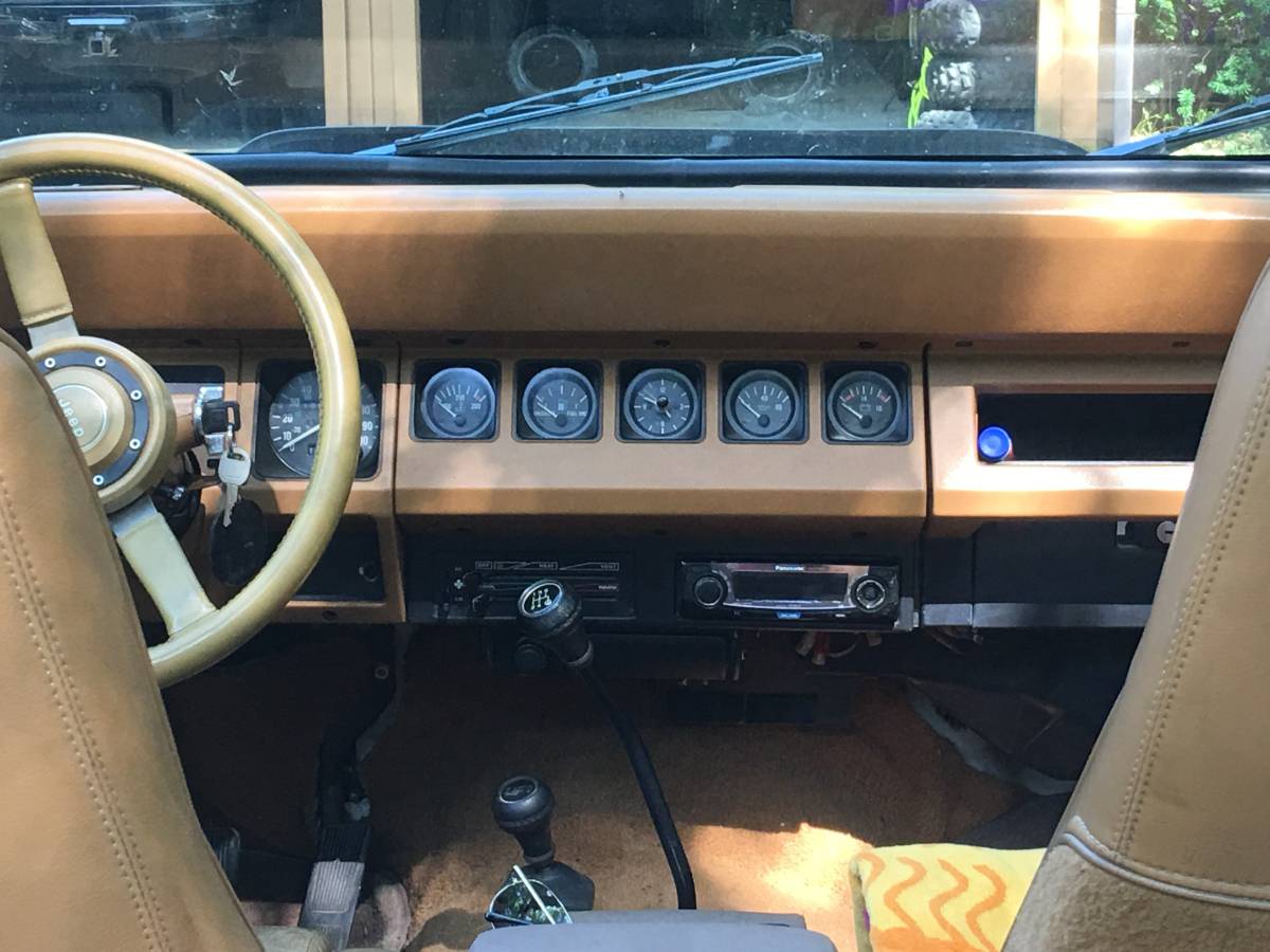 Jeep-Wrangler-yj-laredo-1987-4