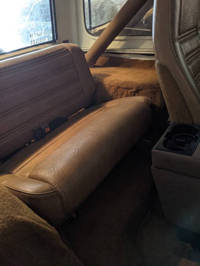 Jeep-Wrangler-yj-laredo-1987-6