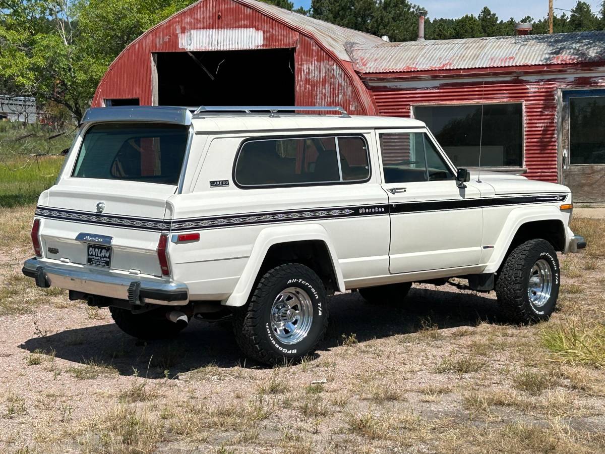 Jeep-cherokee-laredo-4x4-1983-3
