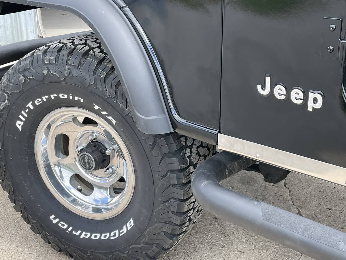Jeep-cj-5-1979-black-11