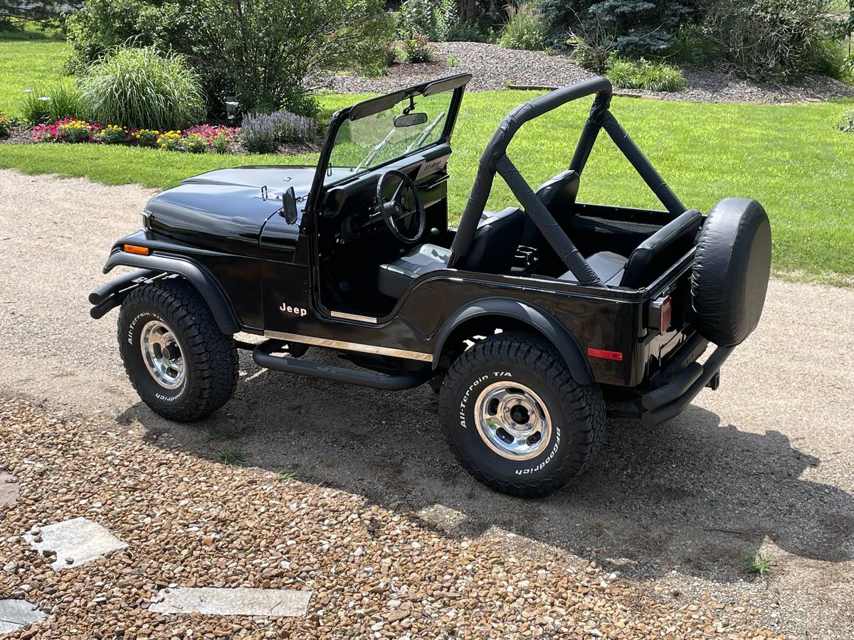 Jeep-cj-5-1979-black-9