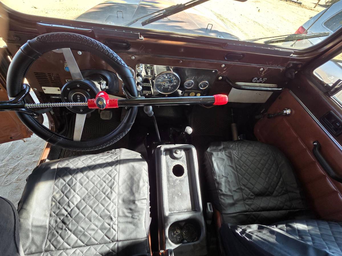Jeep-cj-7-1982-brown-9