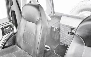 Jeep-cj5-1976-black-2