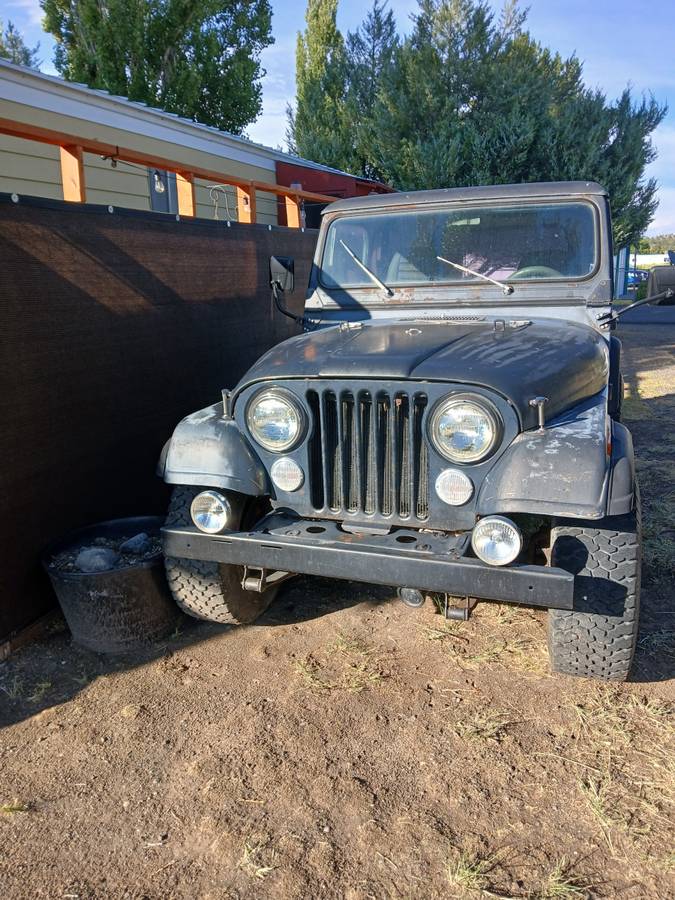 Jeep-cj7-1983-black-3