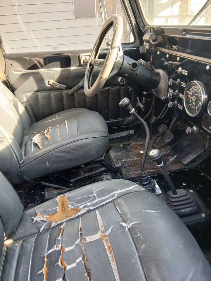 Jeep-cj7-1983-black-5