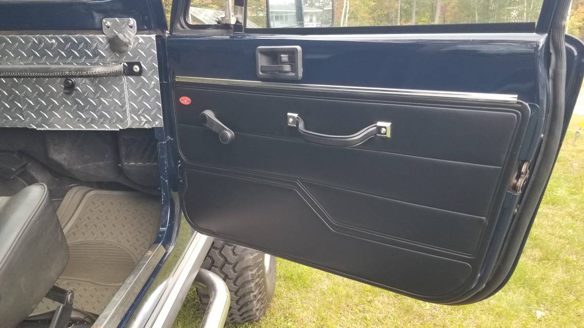 Jeep-cj7-1983-blue-14