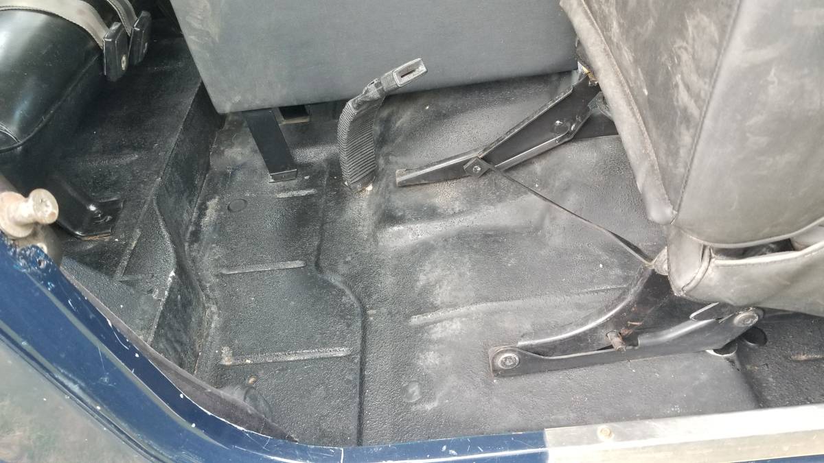 Jeep-cj7-1983-blue-15