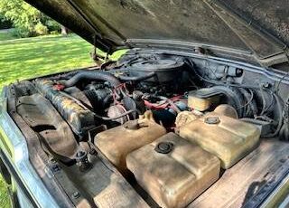 Jeep-grand-wagoneer-1990-black-12
