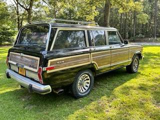 Jeep-grand-wagoneer-1990-black-2