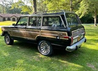 Jeep-grand-wagoneer-1990-black-3