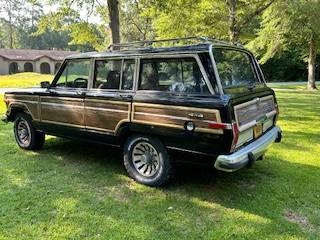 Jeep-grand-wagoneer-1990-black-3