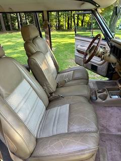 Jeep-grand-wagoneer-1990-black-6