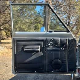 Jeep-j10-1976-grey-3