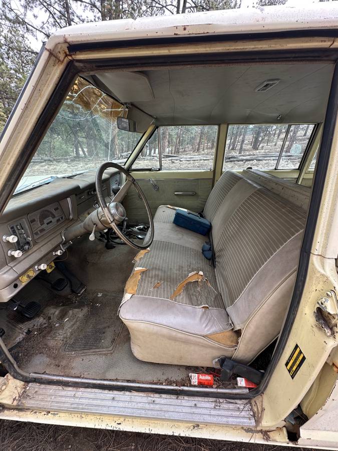 Jeep-wagoneer-1971-4