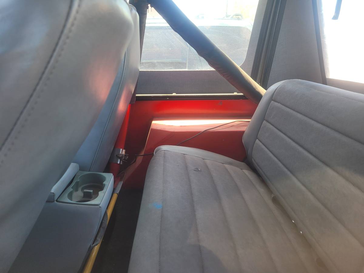 Jeep-wrangler-1989-red-3