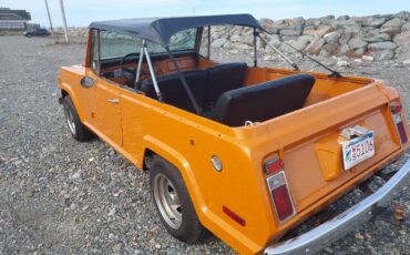 Jeepster-commando-4wd-1972-orange