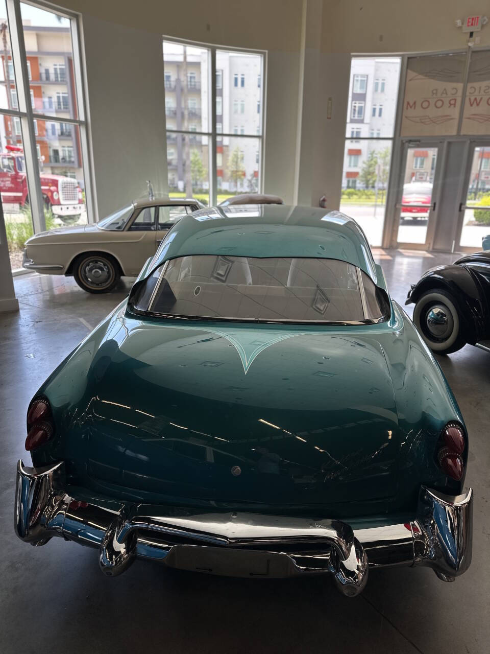 Kaiser-Manhattan-1954-Sedan-3