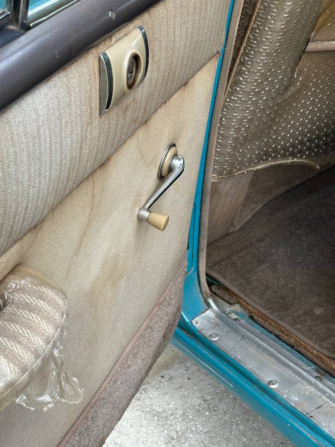 Kaiser-special-1947-blue-15