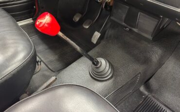 Lada-Other-1985-Corrida-Red-Black-16