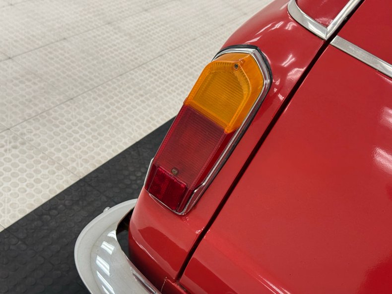 Lada-Other-1985-Corrida-Red-Black-30
