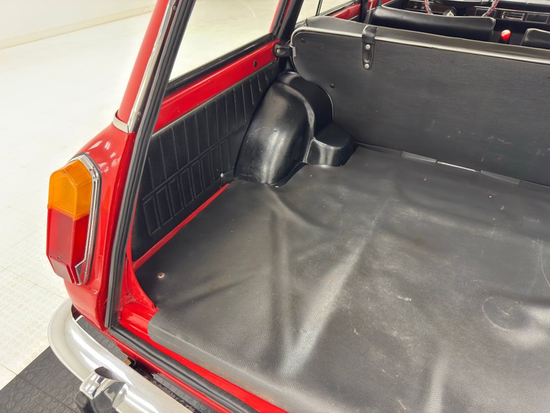Lada-Other-1985-Corrida-Red-Black-37